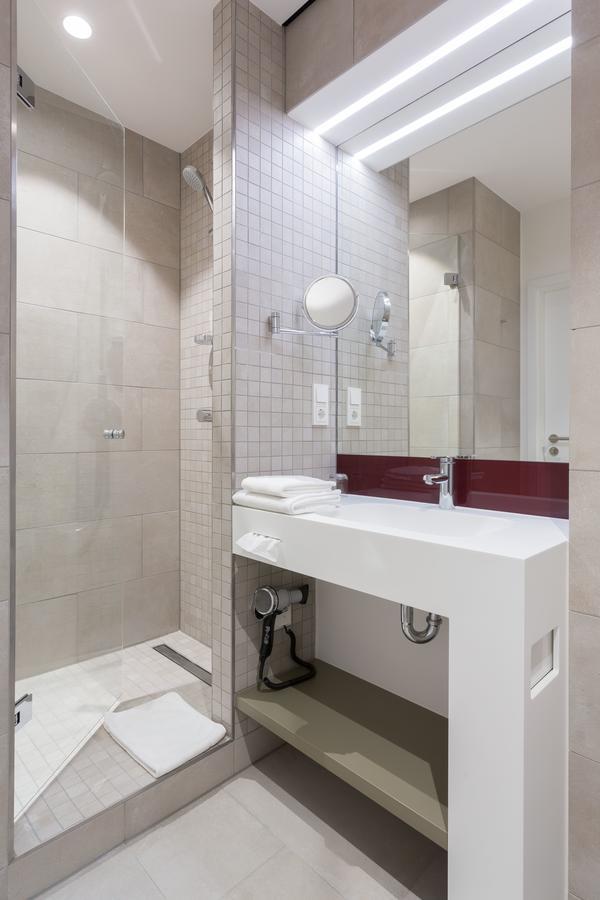 Katholisch-Soziales Institut Hotel Зигбург Екстериор снимка